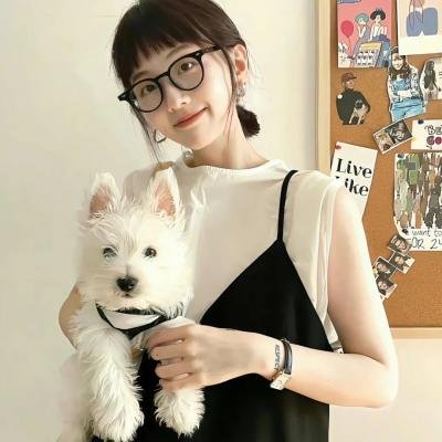 黑珍珠艾曼妞